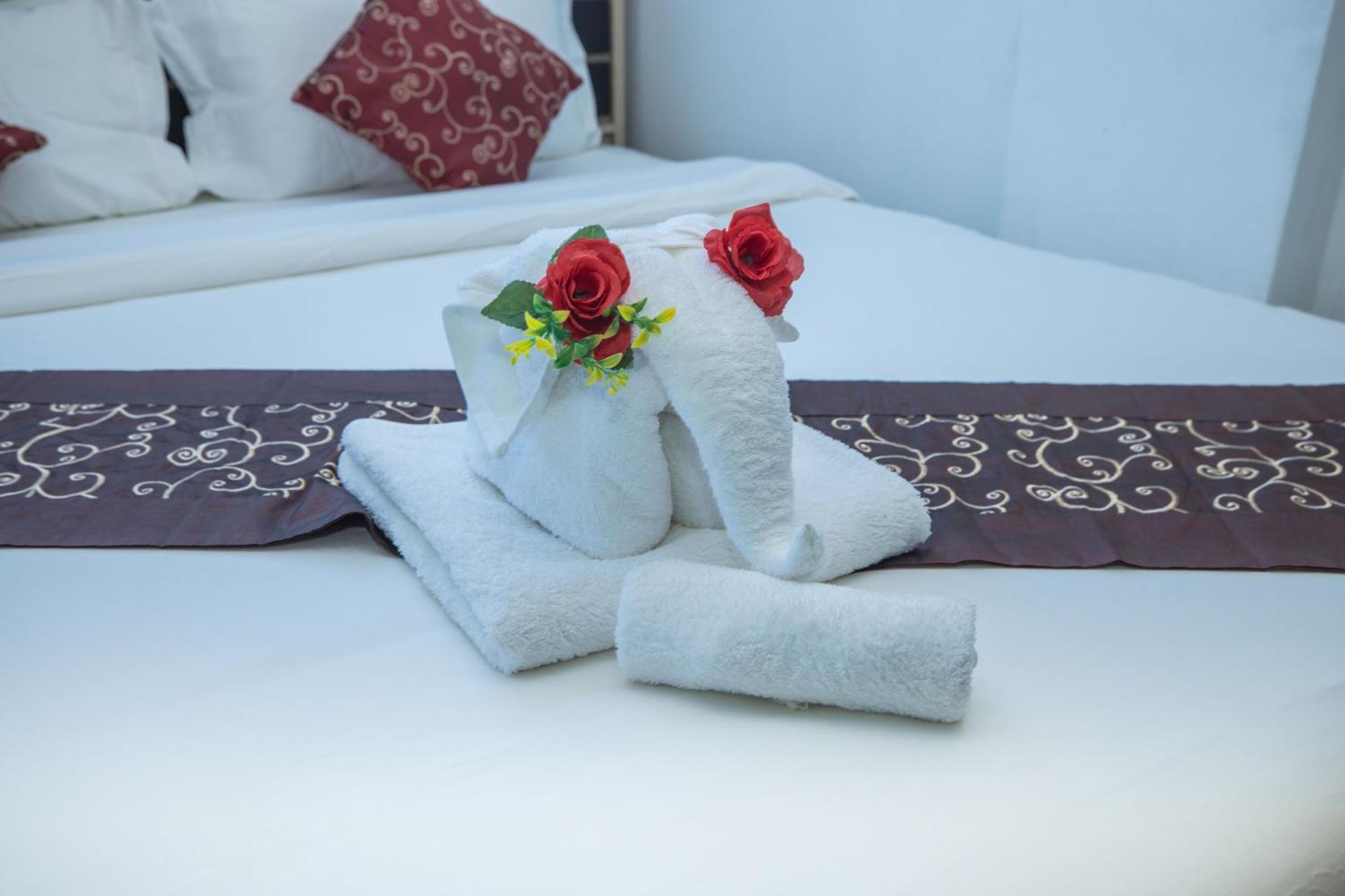 Happy 99 Guest House Patong المظهر الخارجي الصورة