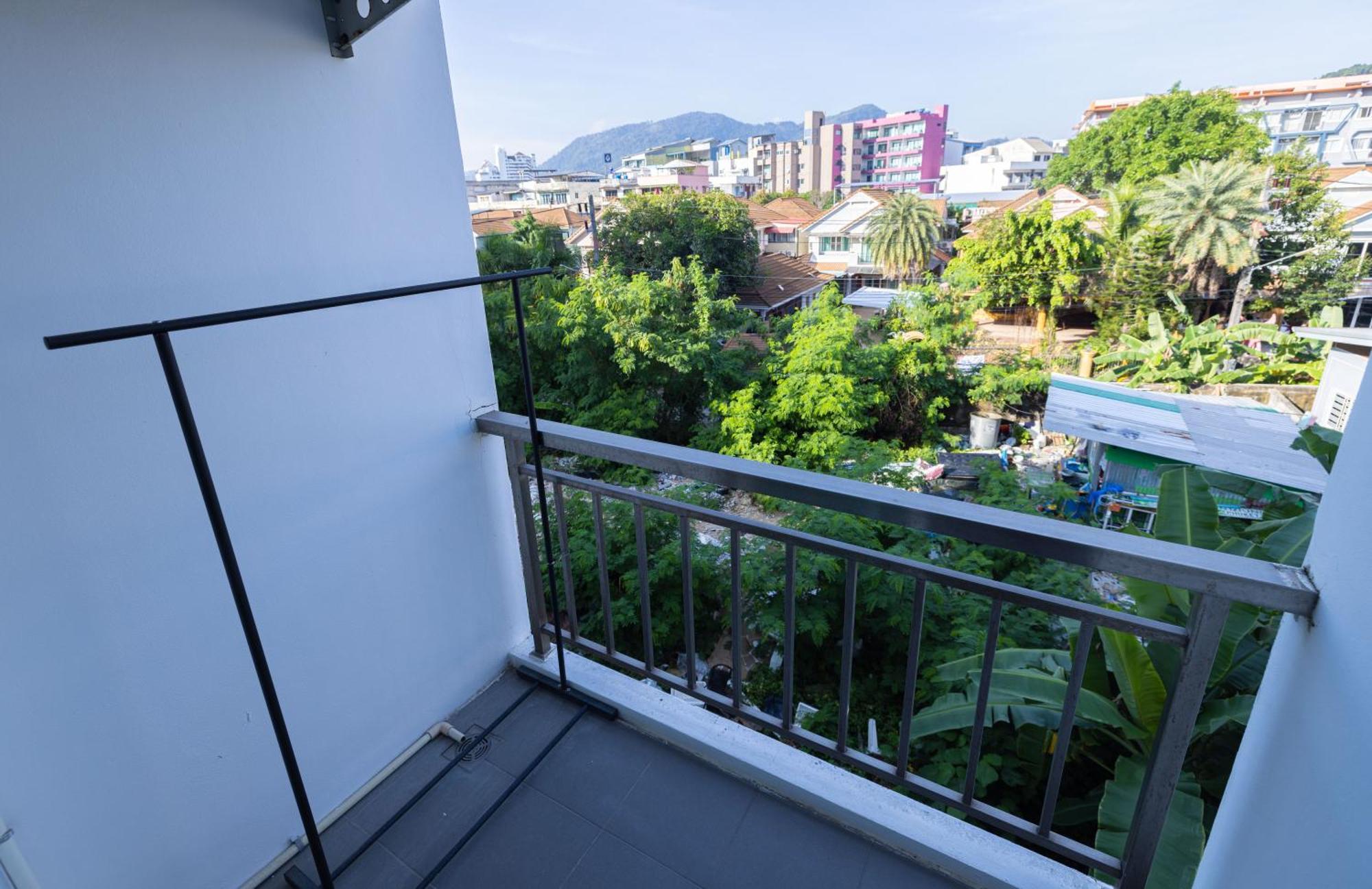 Happy 99 Guest House Patong المظهر الخارجي الصورة