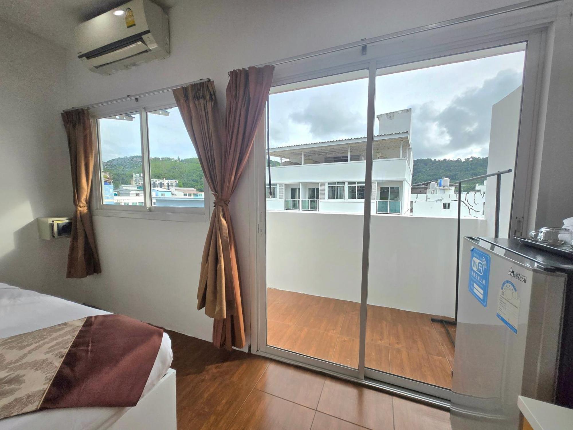 Happy 99 Guest House Patong المظهر الخارجي الصورة