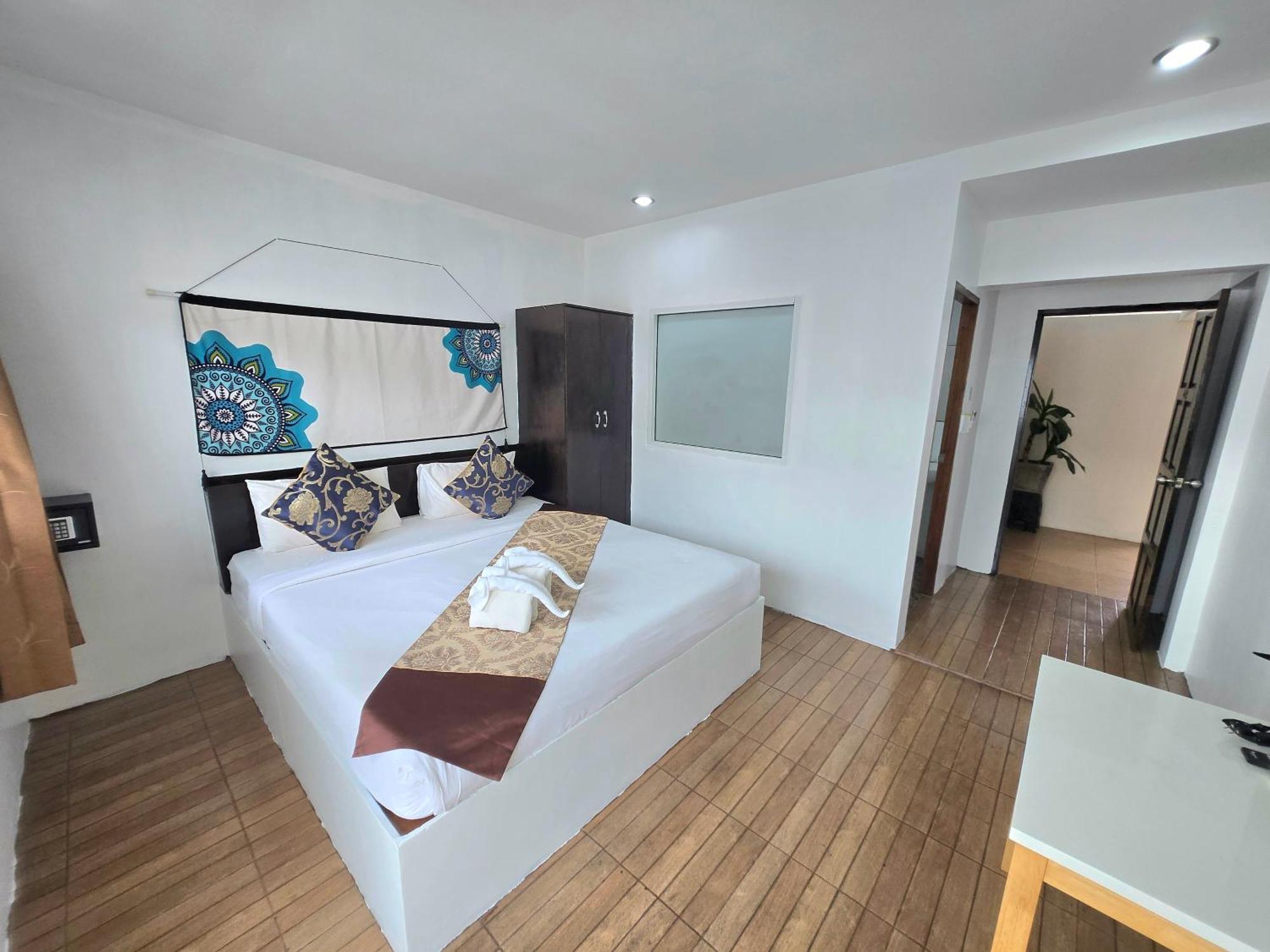 Happy 99 Guest House Patong المظهر الخارجي الصورة