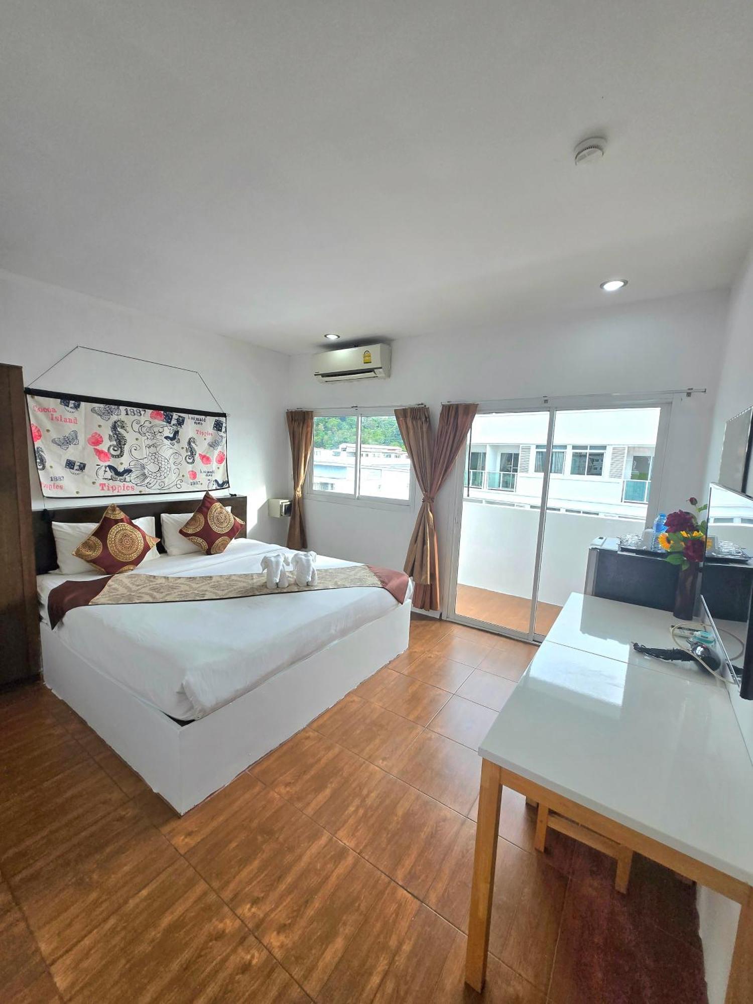 Happy 99 Guest House Patong المظهر الخارجي الصورة