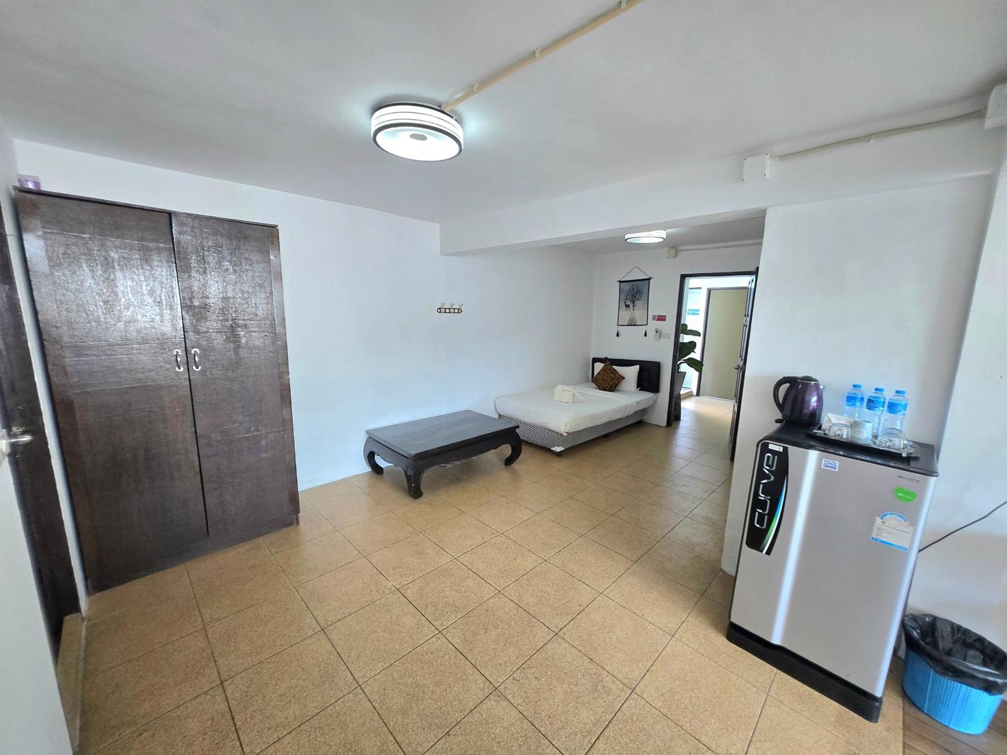 Happy 99 Guest House Patong المظهر الخارجي الصورة