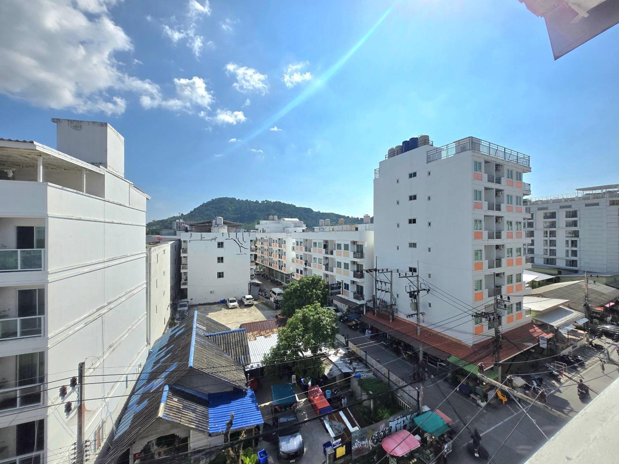 Happy 99 Guest House Patong المظهر الخارجي الصورة